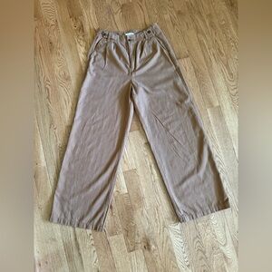 Women’s Wide-Leg Pants